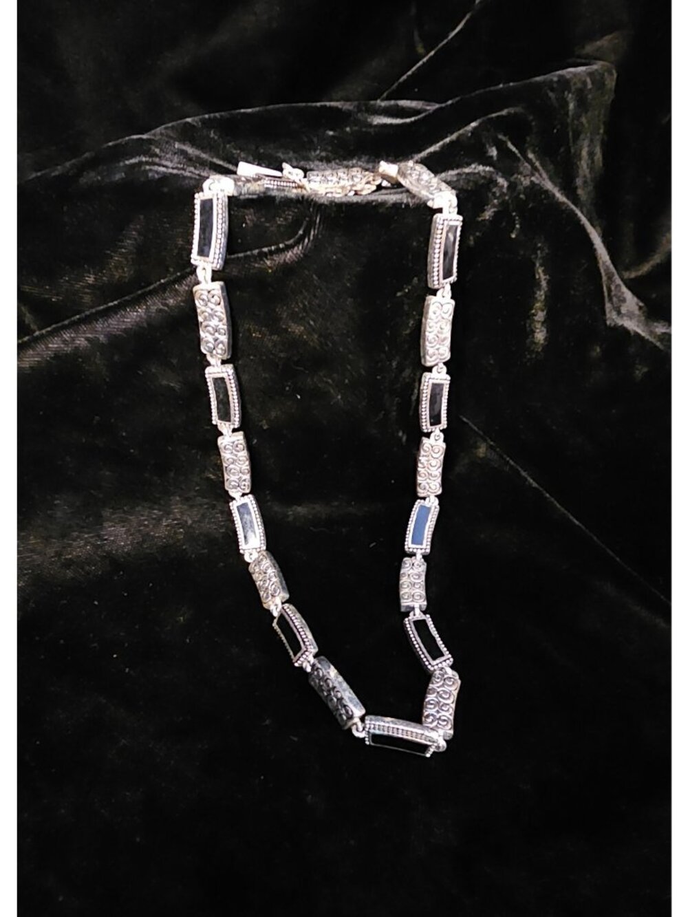 Vintage Silver-Tone Necklace With Decorative Rectangular Links & Black Inlays –